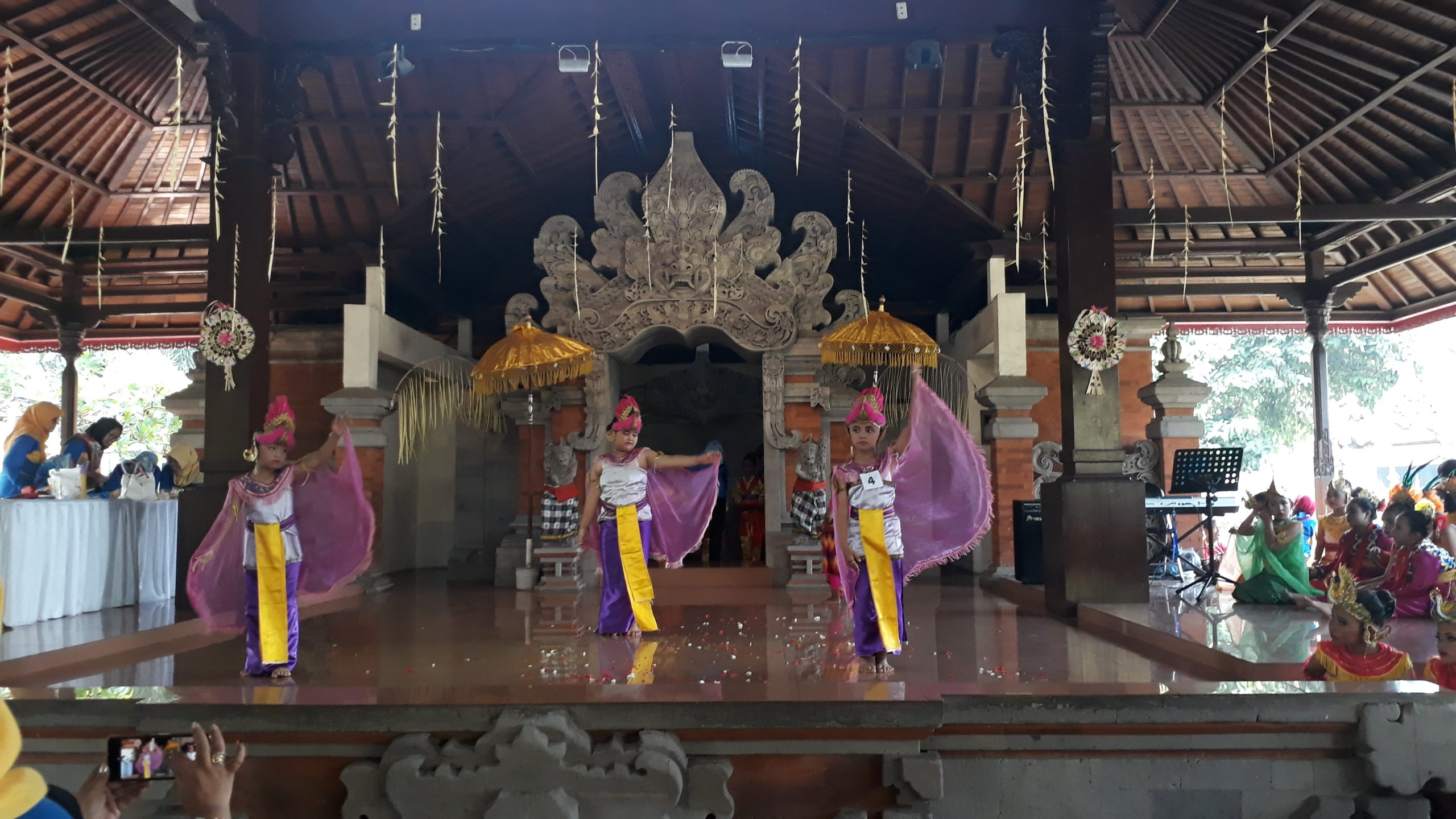 620 Koleksi Gambar Burung Merak Bali HD Terbaru